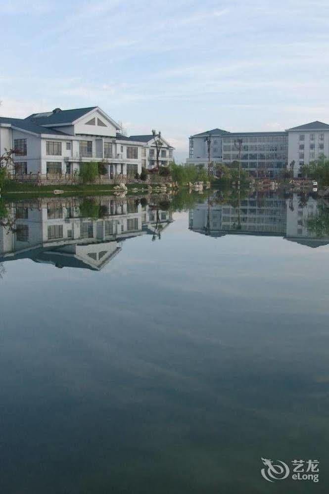 Jingyue Lake Hotel Dujiangyan Bagian luar foto